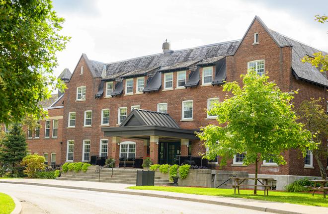 Ashbury College Photo