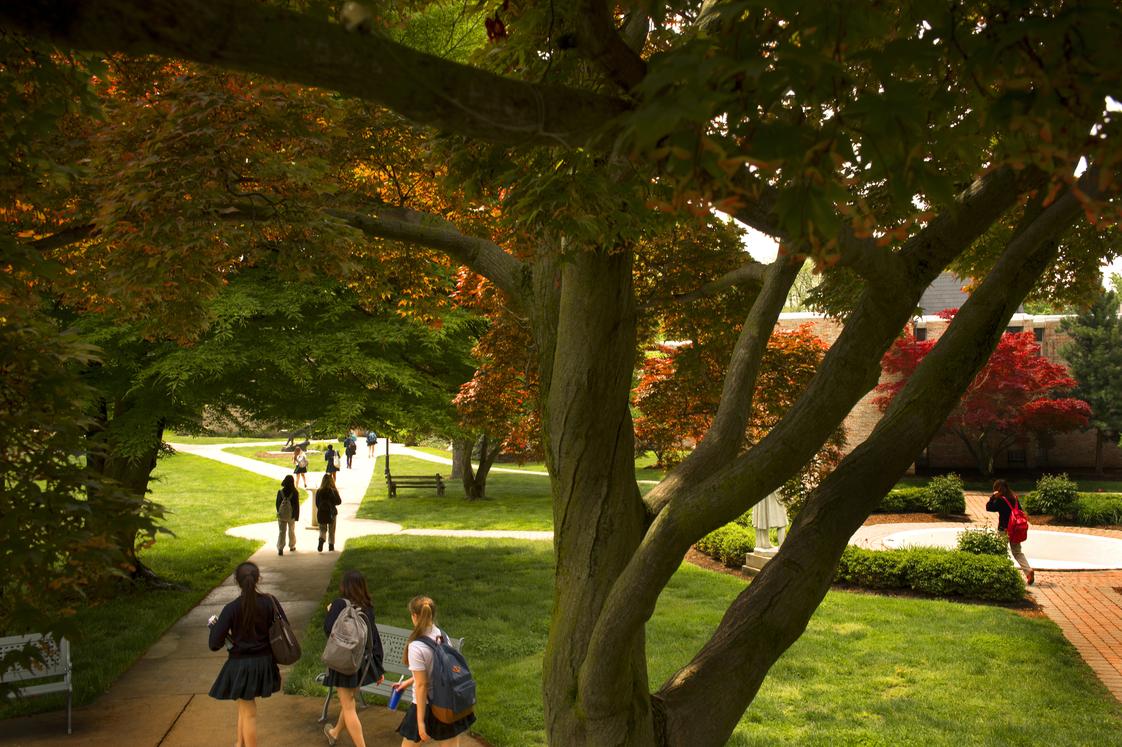 Linden Hall School for Girls Photo