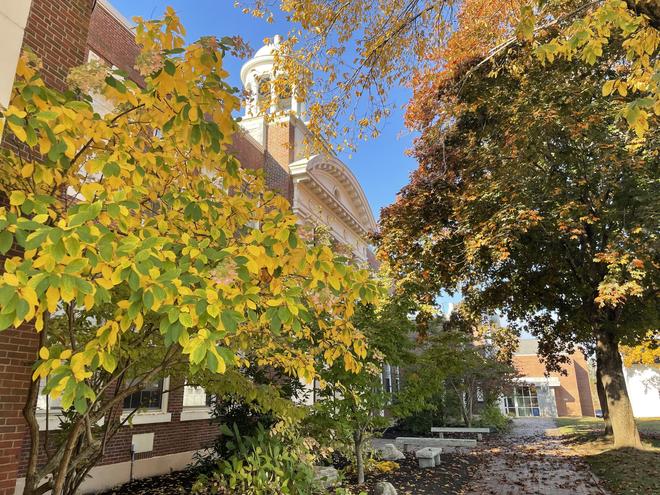 North Yarmouth Academy Photo